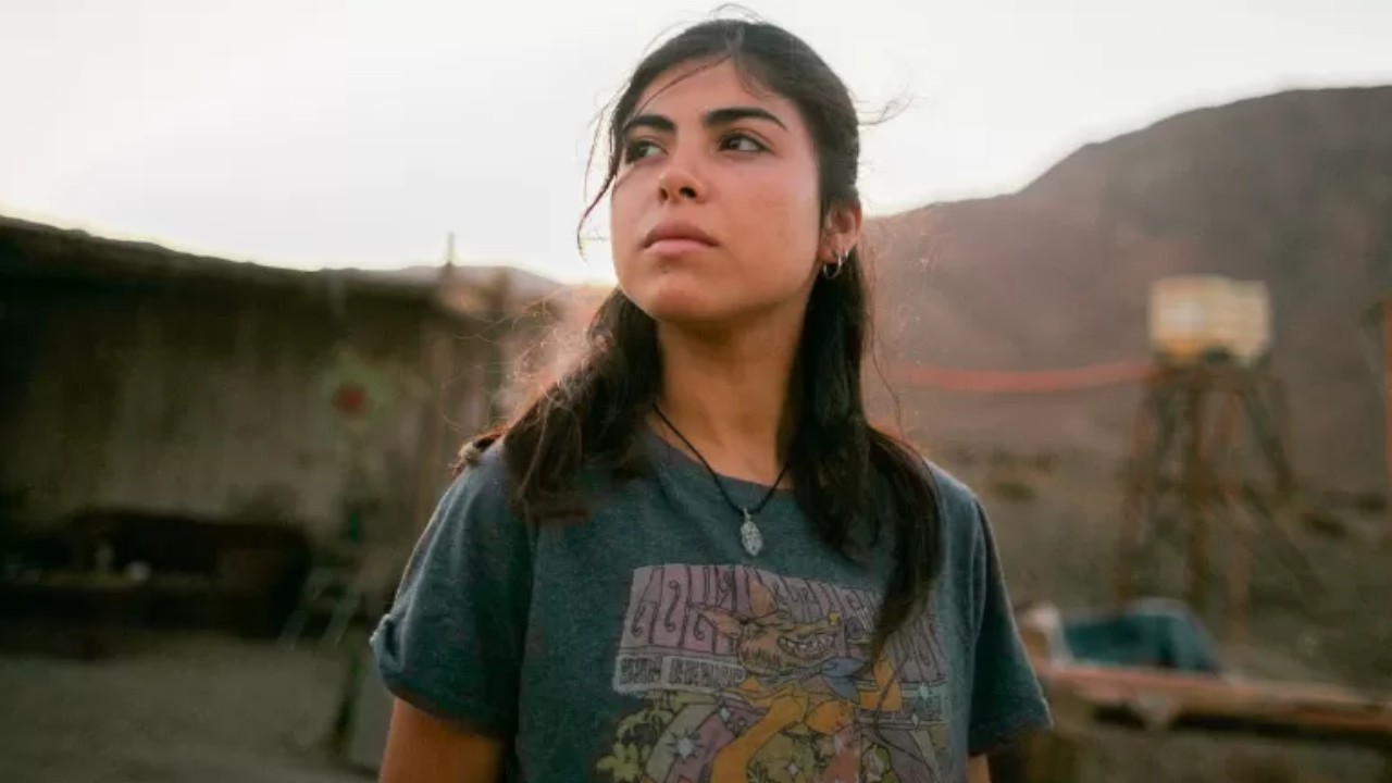Carola é a única mulher presente no universo machista e violento de uma mina no deserto de Atacama