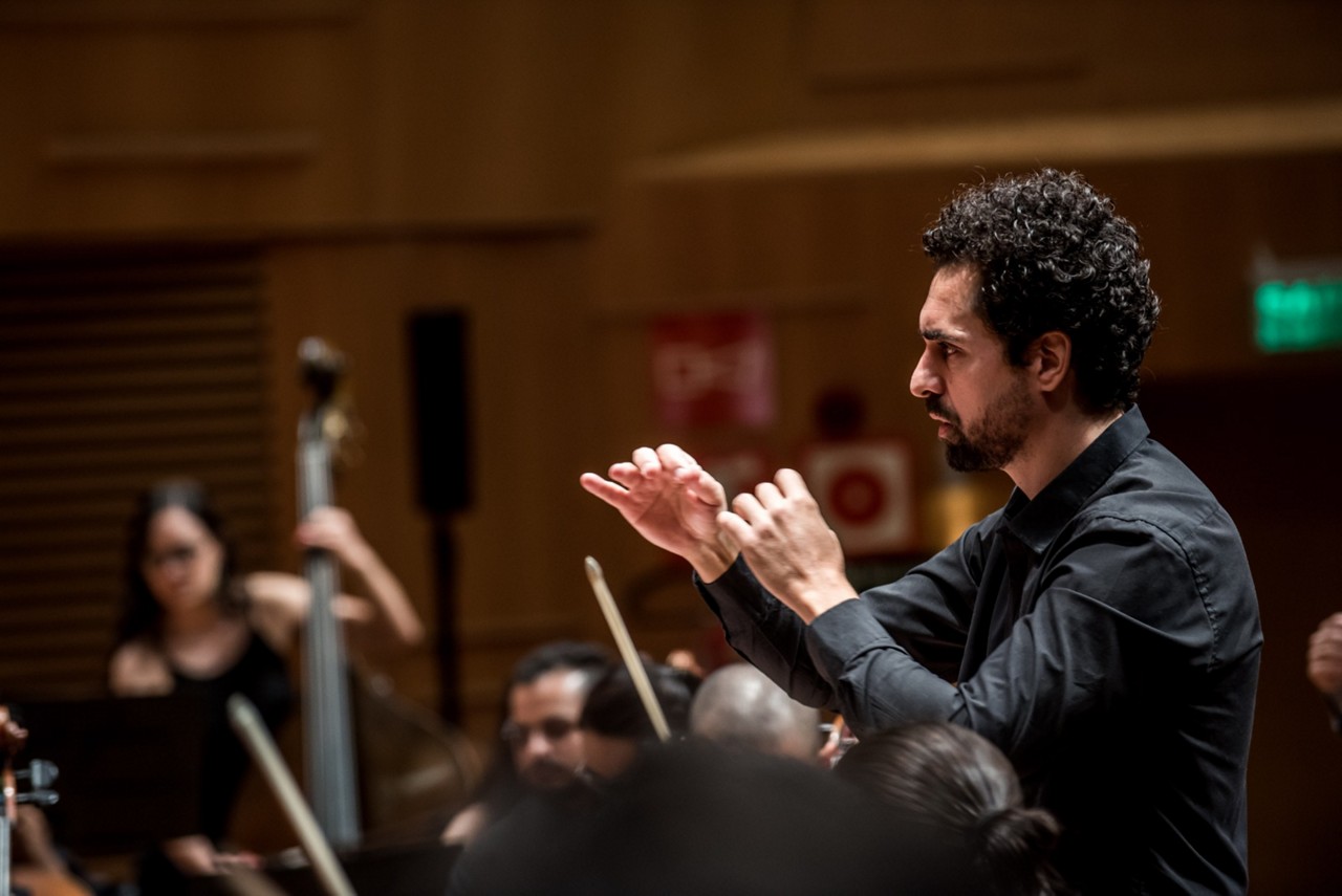Orquestra Ovo apresenta a obra de cinco compositoras sob a regência de Werner Silveira