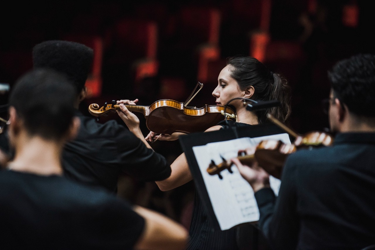 A Orquestra Inhotim durante concerto