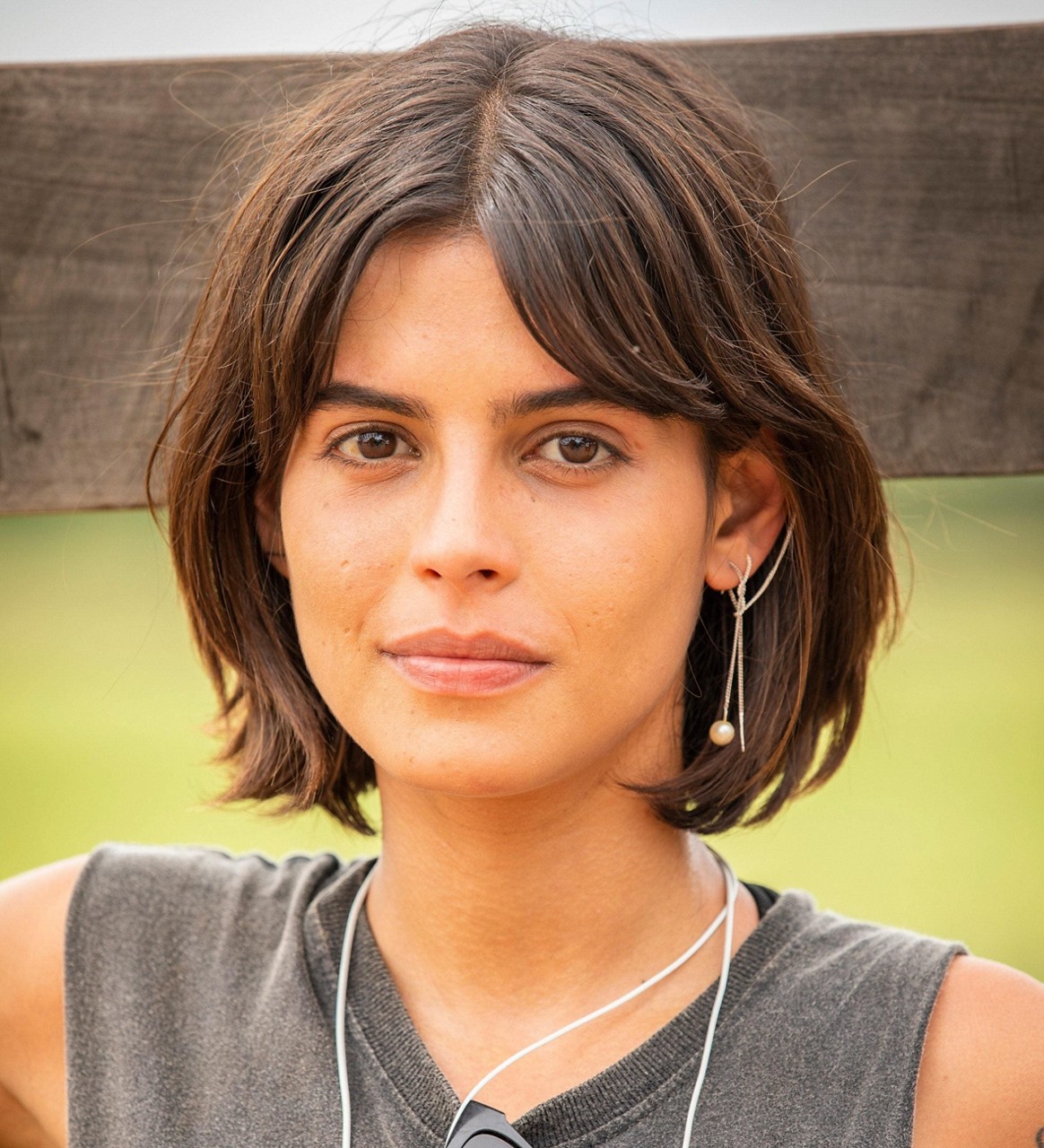 Último papel de Julia Dalavia na TV no remake de Pantanal, interpretando a personagem Guta