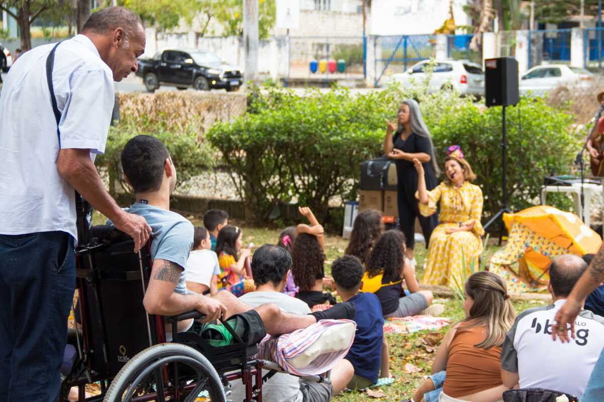 Ação do Projeto Piquenique Literário