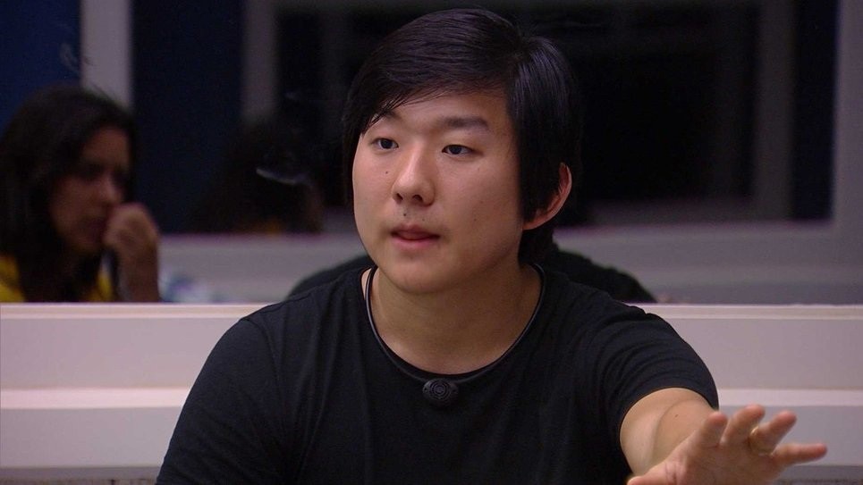 BBB 20: Pyong diz que foi perdoado por esposa e é ameaçado por fã de Prior