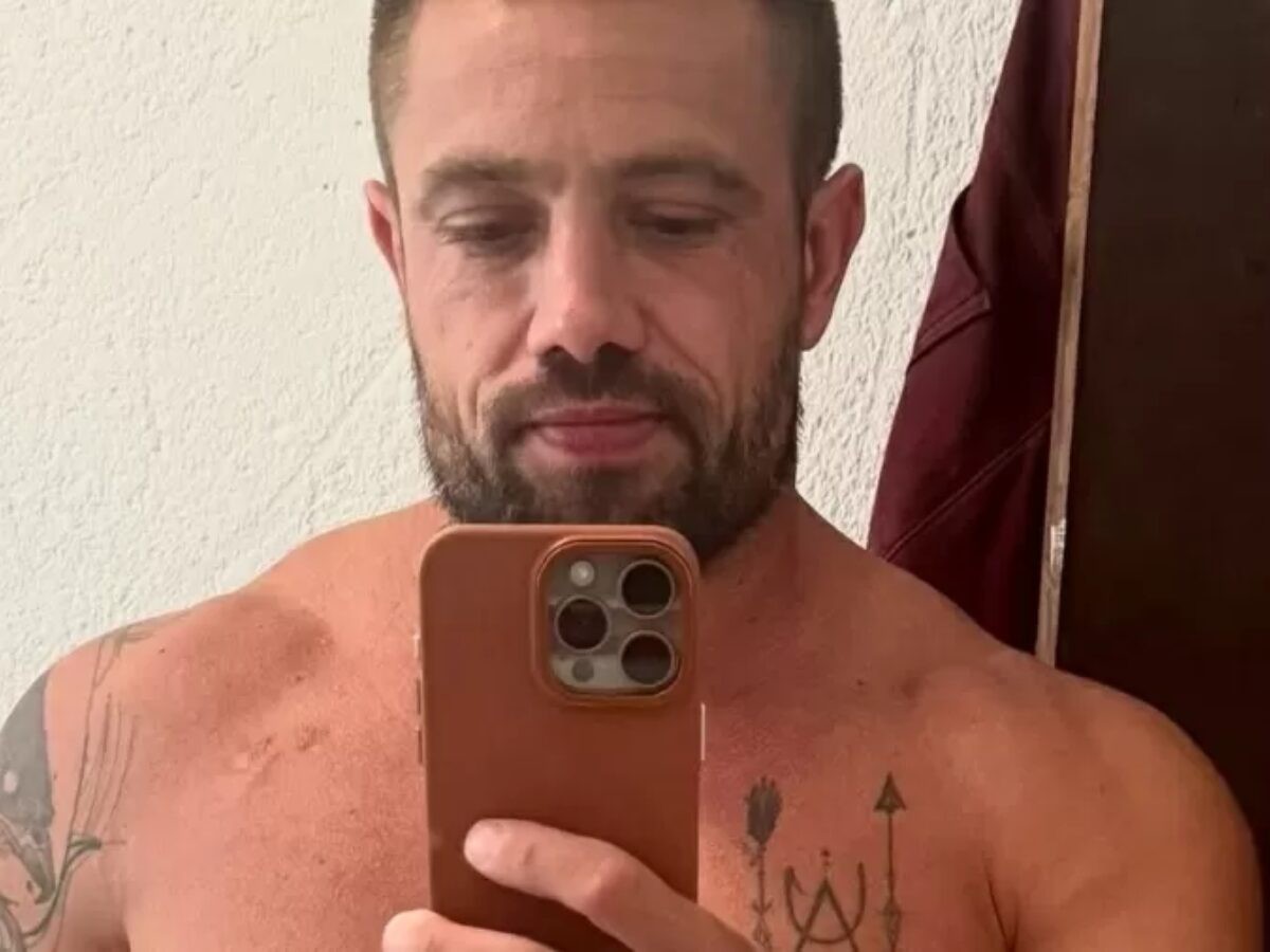 Rafael Cardoso relata perrengue ao beijar atriz com mau hálito 'Bicho morto'
