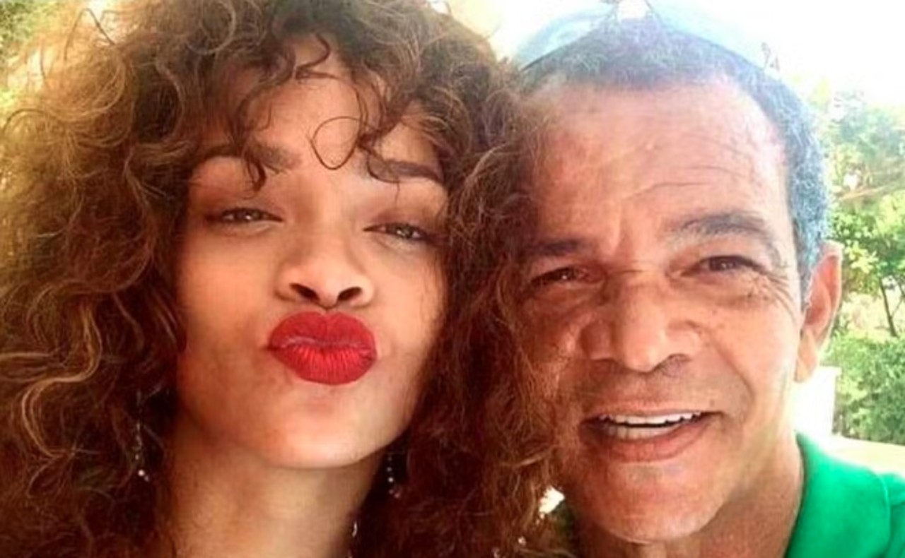 Ronald Fenty, pai da cantora pop Rihanna, faleceu no fim de maio em Barbados, país natal da cantora