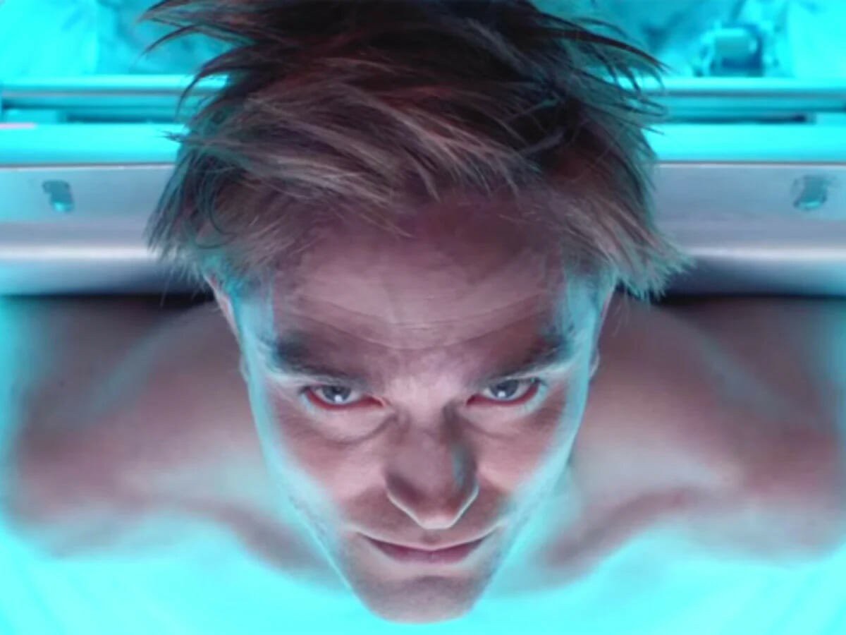 Robert Pattinson em Mickey 17