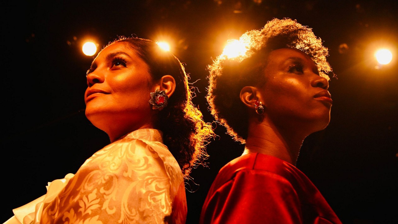 Bárbara Reis e Ivy Souza dividem o palco no espetáculo 'Ruth & Léa'