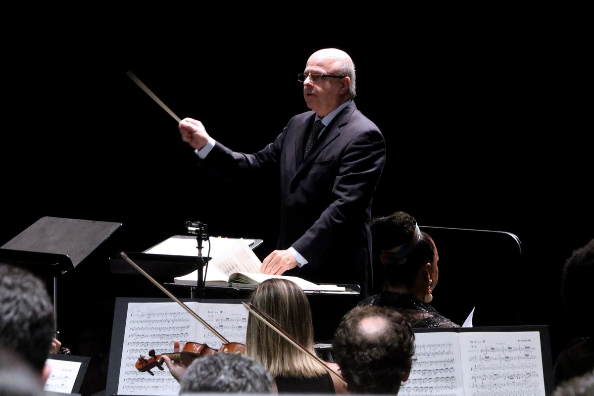 O maestro Roberto Tibiriçá