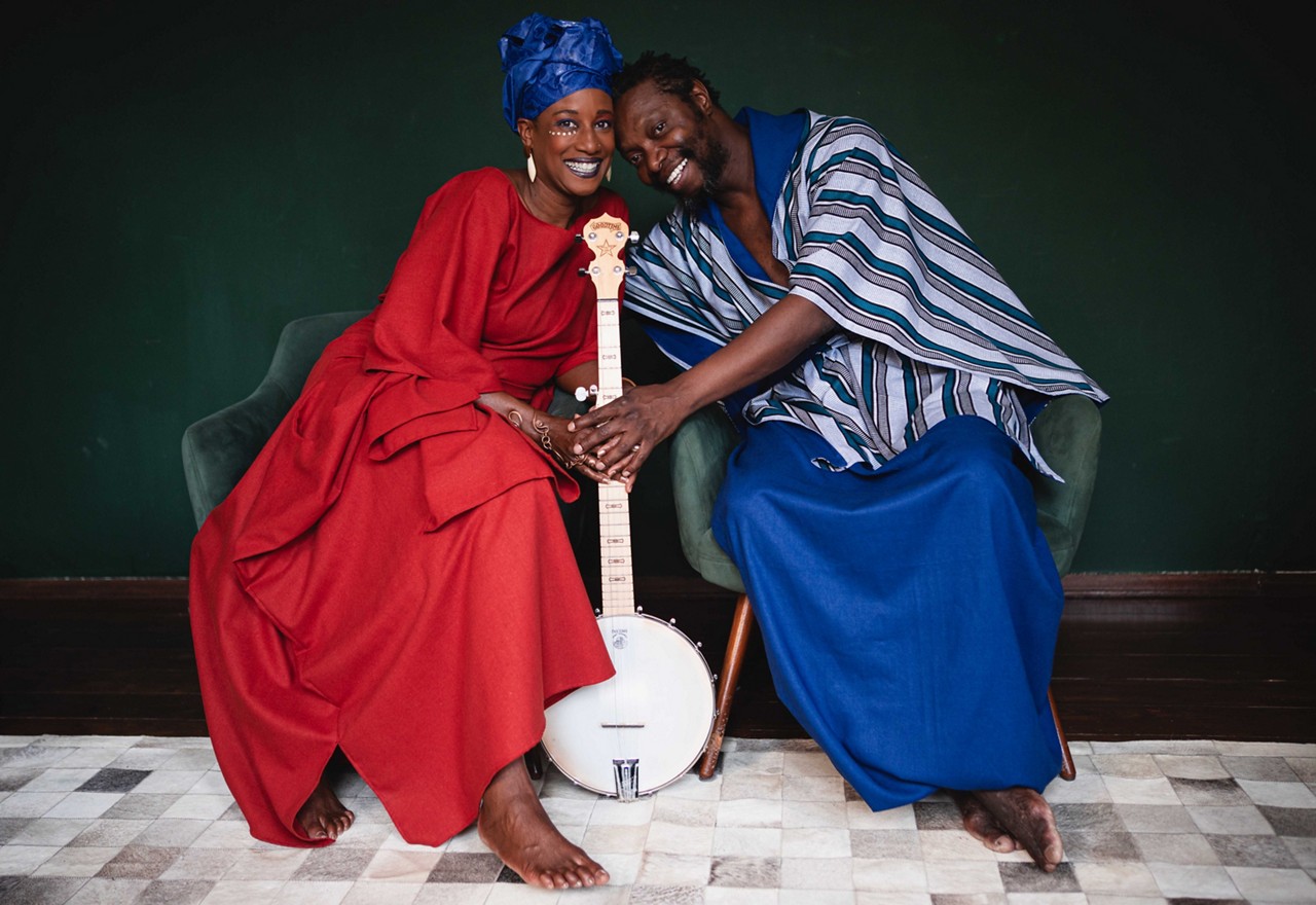 Shows de Sérgio Pererê e Alissa Sanders evocam as raízes dos cantos negros no continente