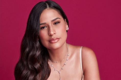 A cantora sertaneja Simone Mendes celebrou a perda de 25 quilos