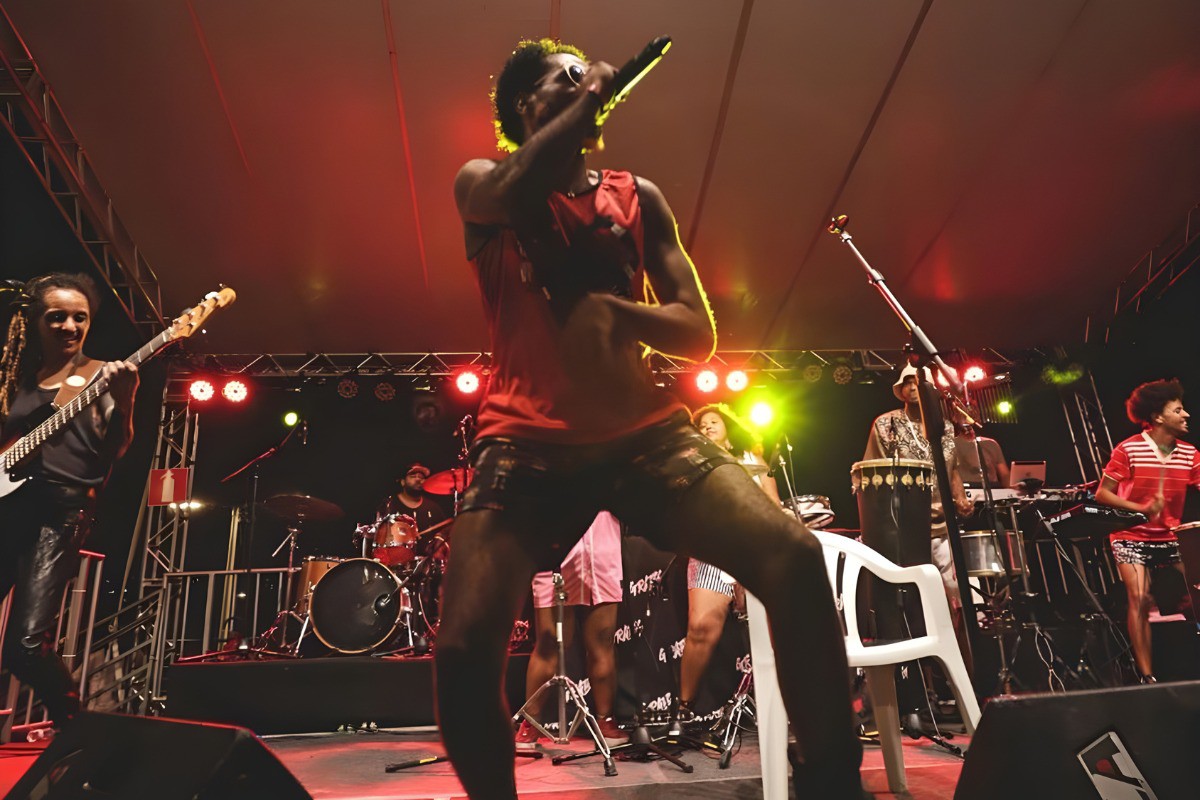 Swing Safado apresentará repertório diversificado com funk mineiro, pagodão baiano, brega e reggaeton