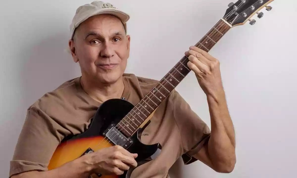 Telo Borges se apresenta com o irmão Lô Borges neste domingo (8) na Serra 