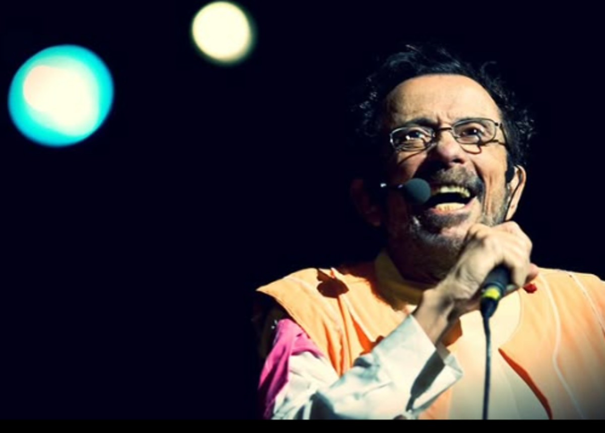 O cantor e compositor baiano Tom Zé vai completar 88 anos no próximo 11 de outubro
