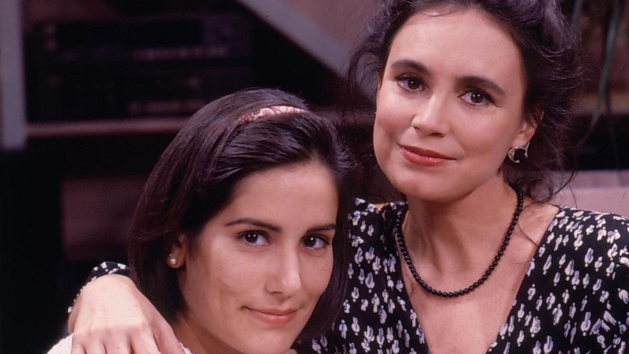 Na versão original de 'Vale Tudo', Gloria Pires vivia Maria de Fátima, uma jovem ambiciosa que rejeitava a mãe Raquel, interpretada por Regina Duarte