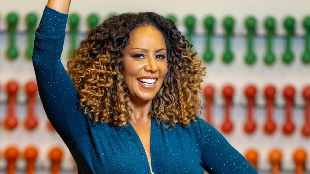 Valeria Valenssa celebra retorno à vinheta de carnaval da Globo