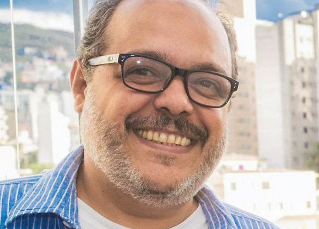 Poeta e compositor premiado, Valter Braga estreia como romancista