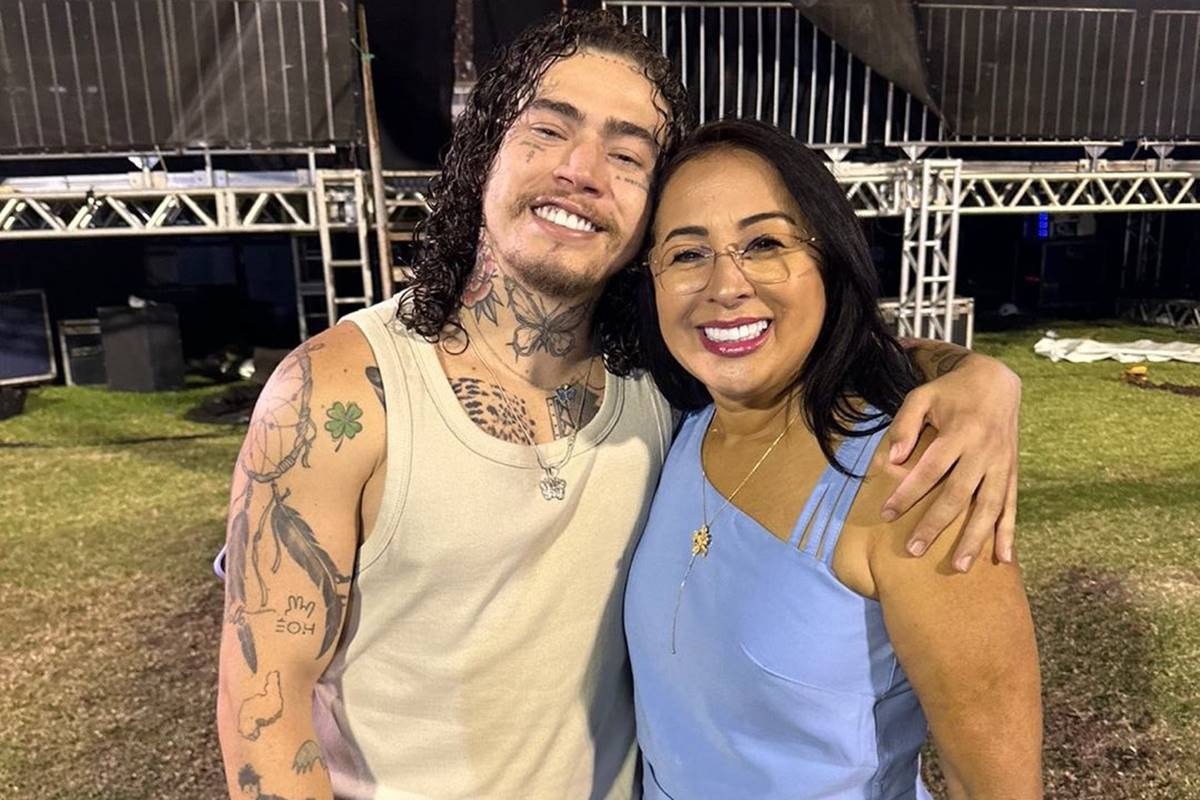 Whindersson Nunes e sua mãe Valdenice