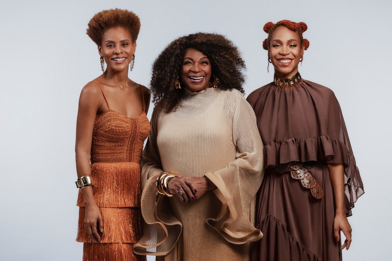Zezé Motta entre Aline Wirley e Karol Conká, convidadas do 'Especial Mulher Negra 2025'
