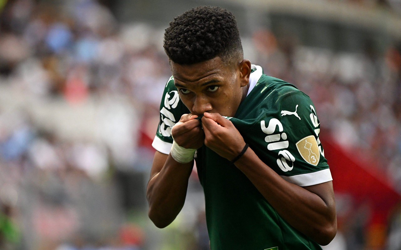Estêvão, atacante do Palmeiras (foto: ERNESTO BENAVIDES / AFP)