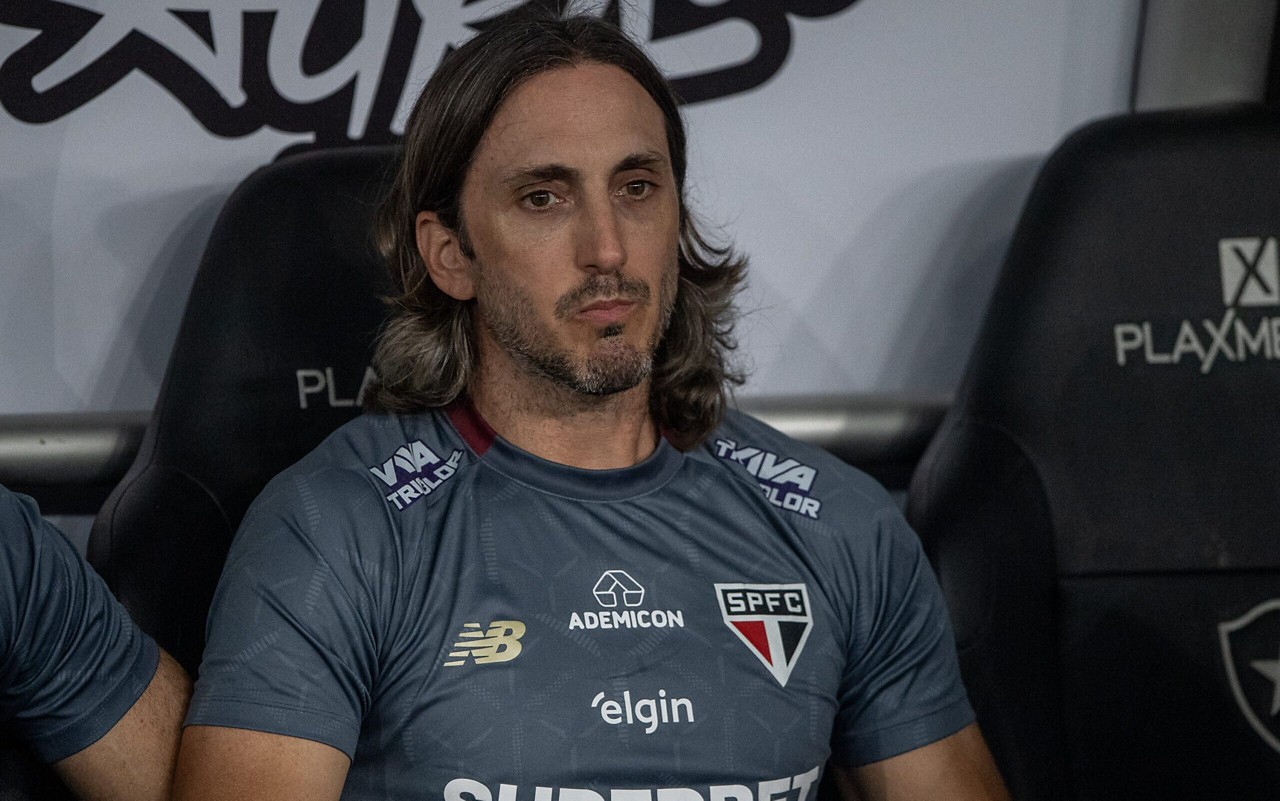 Zubeldía definiu time para estreia do São Paulo na Copa do Brasil (Foto: Thiago Ribeiro/AGIF)