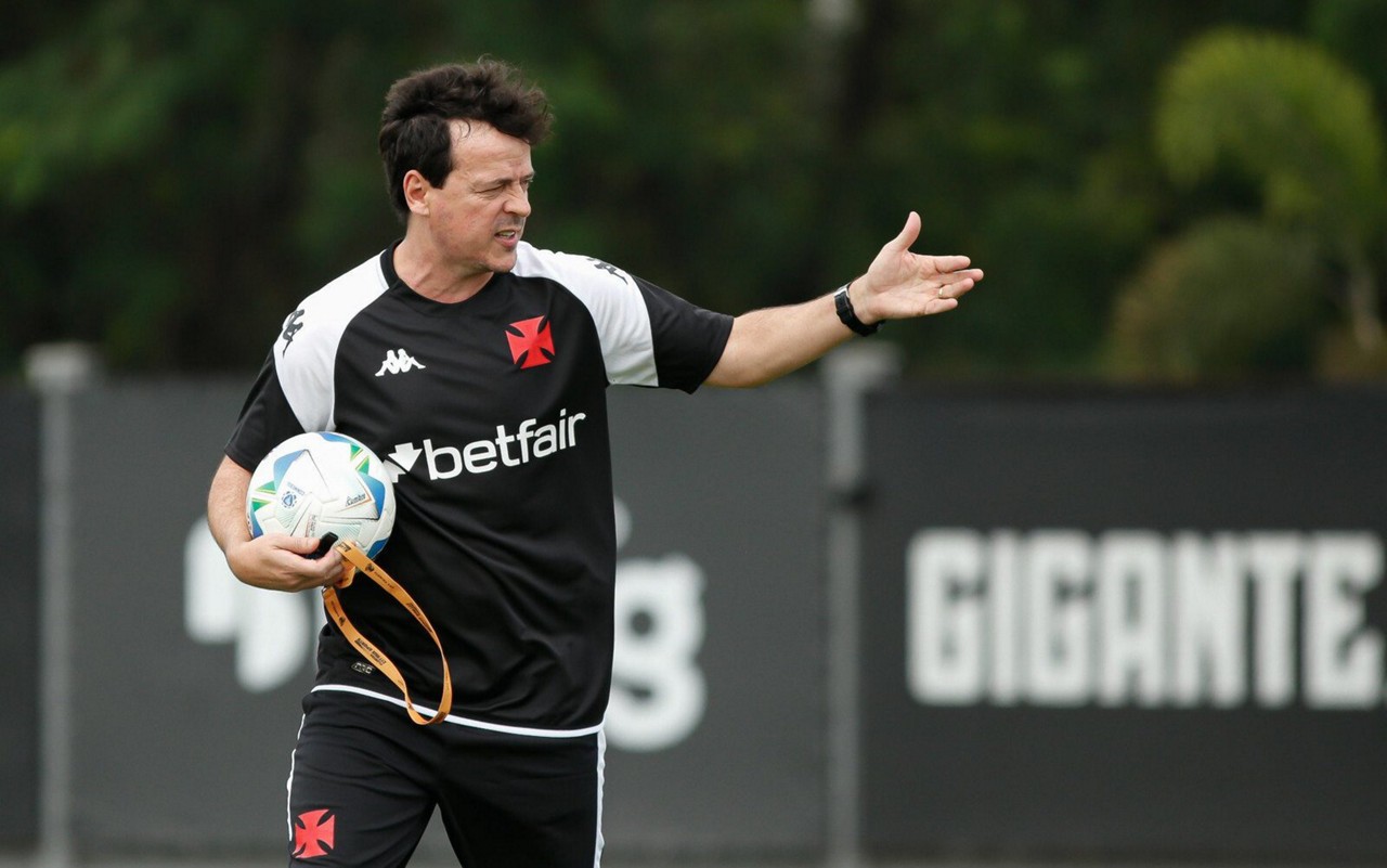 Diniz deve manter o time que perdeu para o Lanús (Foto: Matheus Lima/Vasco)