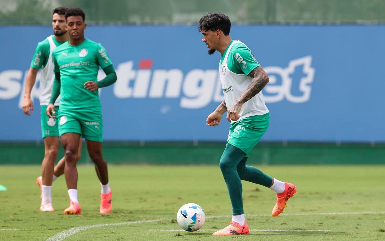 Gustavo Gómez durante treinamento do Palmeiras (Foto: Cesar Greco/Palmeiras/by Canon)