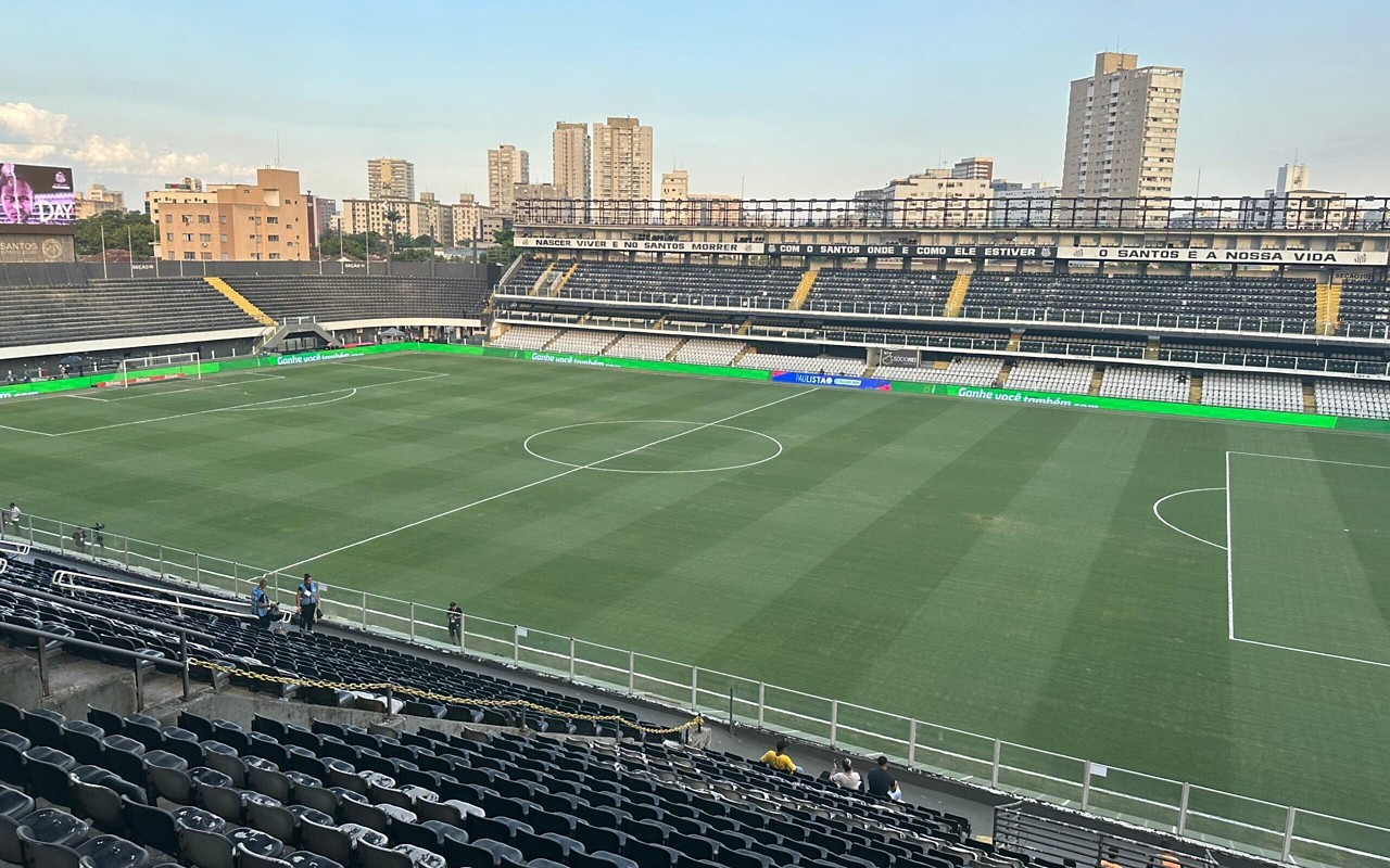 Vila Belmiro recebe o duelo entre o Santos e o Água Santa pela 10ª rodada do Campeonato Paulista (Foto: Juliana Yamaoka)