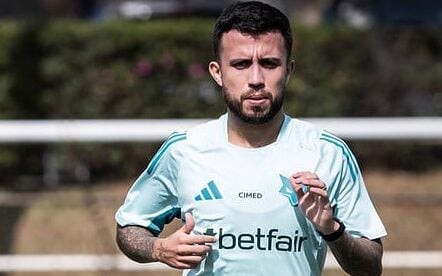 Meia Matheus Henrique volta a ser relacionado para um jogo do Cruzeiro após quase quatro meses (Foto: Gustavo Aleixo/Cruzeiro)