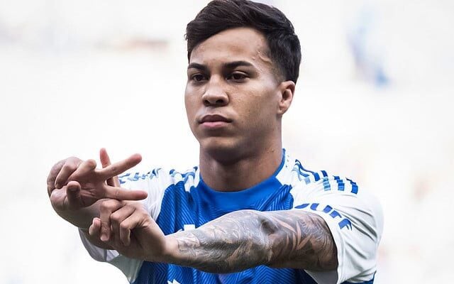 Cria da Vila Belmiro, atacante Kaio Jorge enfrenta o Santos neste domingo (10), no Mineirão (Foto: Gustavo Aleixo/Cruzeiro)