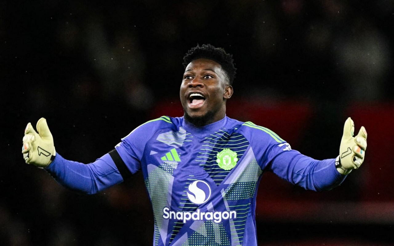 Onana em ação pelo Manchester United (Foto: Oli Scarff / AFP)