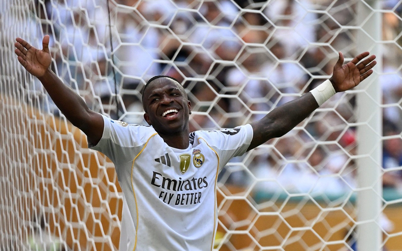 Vini Jr reage durante empate entre Real Madrid e Al-Hilal, pelo Mundial de Clubes (Foto: Patrícia de Melo Moreira/AFP)