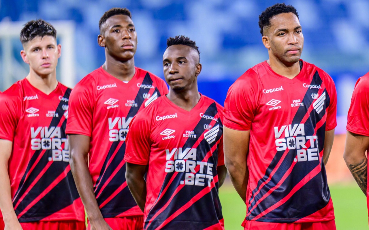 Brusque e Athletico-PR jogam pela terceira fase da Copa do Brasil (Foto: Francisco Alves/AGIF)
