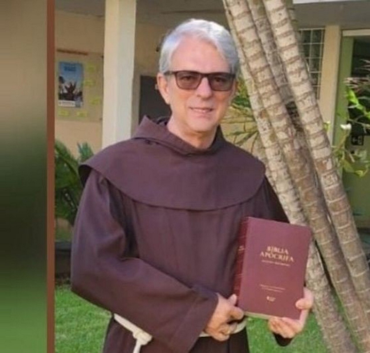 Após duas décadas de trabalho, frei Jacir de Freitas lança “Bíblia Apócrifa: Segundo Testamento”