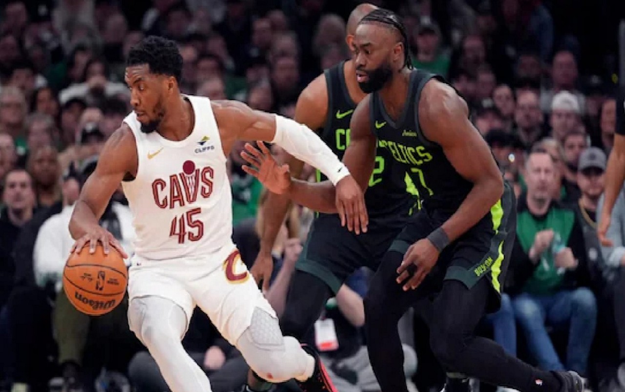 Donovan Mitchell marcou 41 pontos para impulsionar o líder da liga, Cleveland Cavaliers