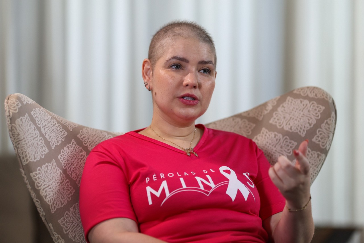 A cantora gospel Camila Campos, esposa do ex-zagueiro Léo, do Cruzeiro, teve diagnóstico de câncer de mama durante a gravidez