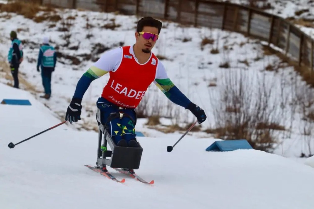 Cristian Ribera em ação na Copa do Mundo de esqui cross-country | Foto: