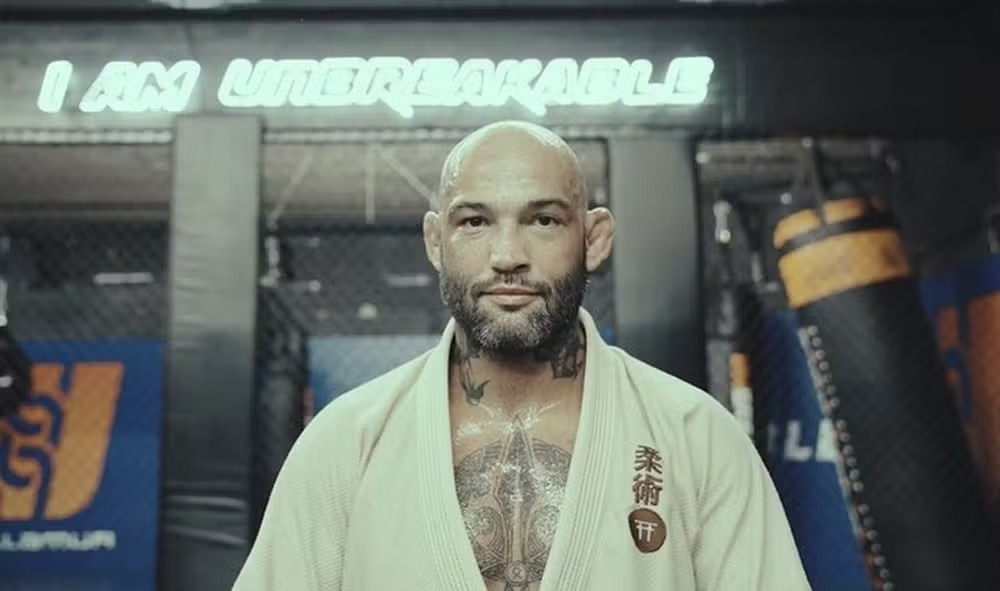 Guilherme Bomba, lutador de MMA, foi encontrado morto aos 38 anos