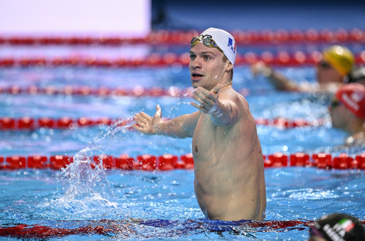 Léon Marchand é o novo recordista mundial dos 200m medley