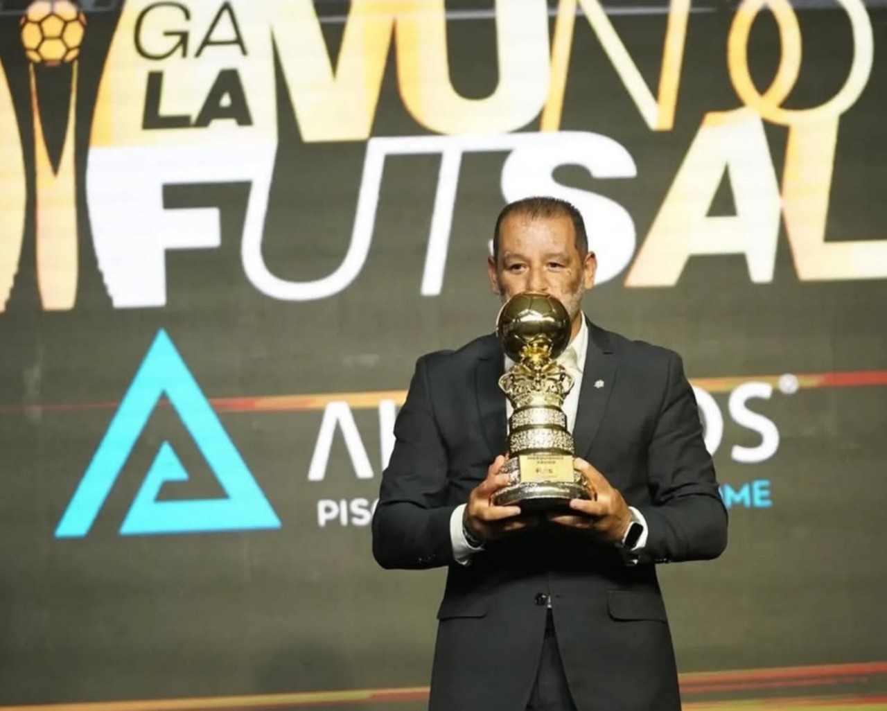 Marquinhos Xavier é tecnico da seleção brasileira de futsal
