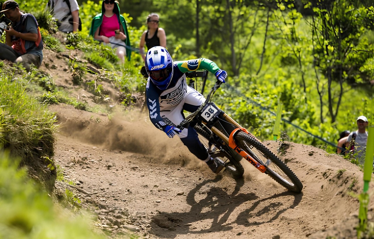 Piloto brasileiro fez bonito em uma das provas mais extremas e prestigiadas do mountain bike downhill mundial