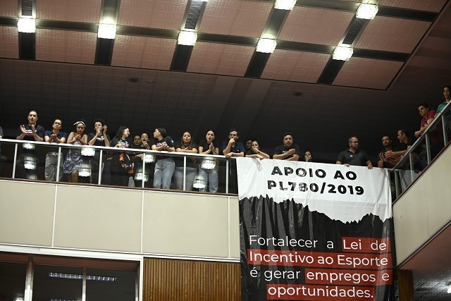 Representantes de divesas entidades acompanharam a votação no plenário da Assembleia