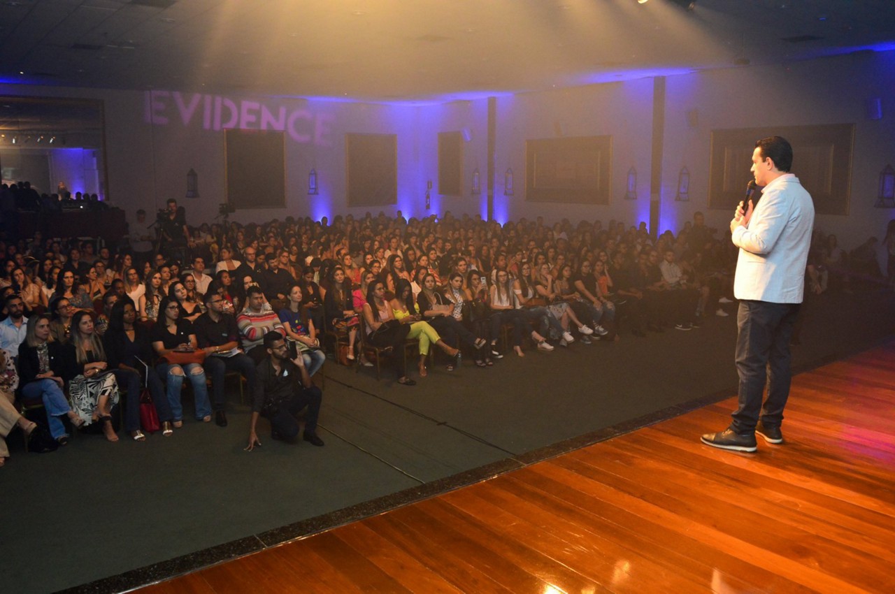 Evento da CREFITO-MG traz a BH os ex-atletas Gustavo Borges e Laís Souza