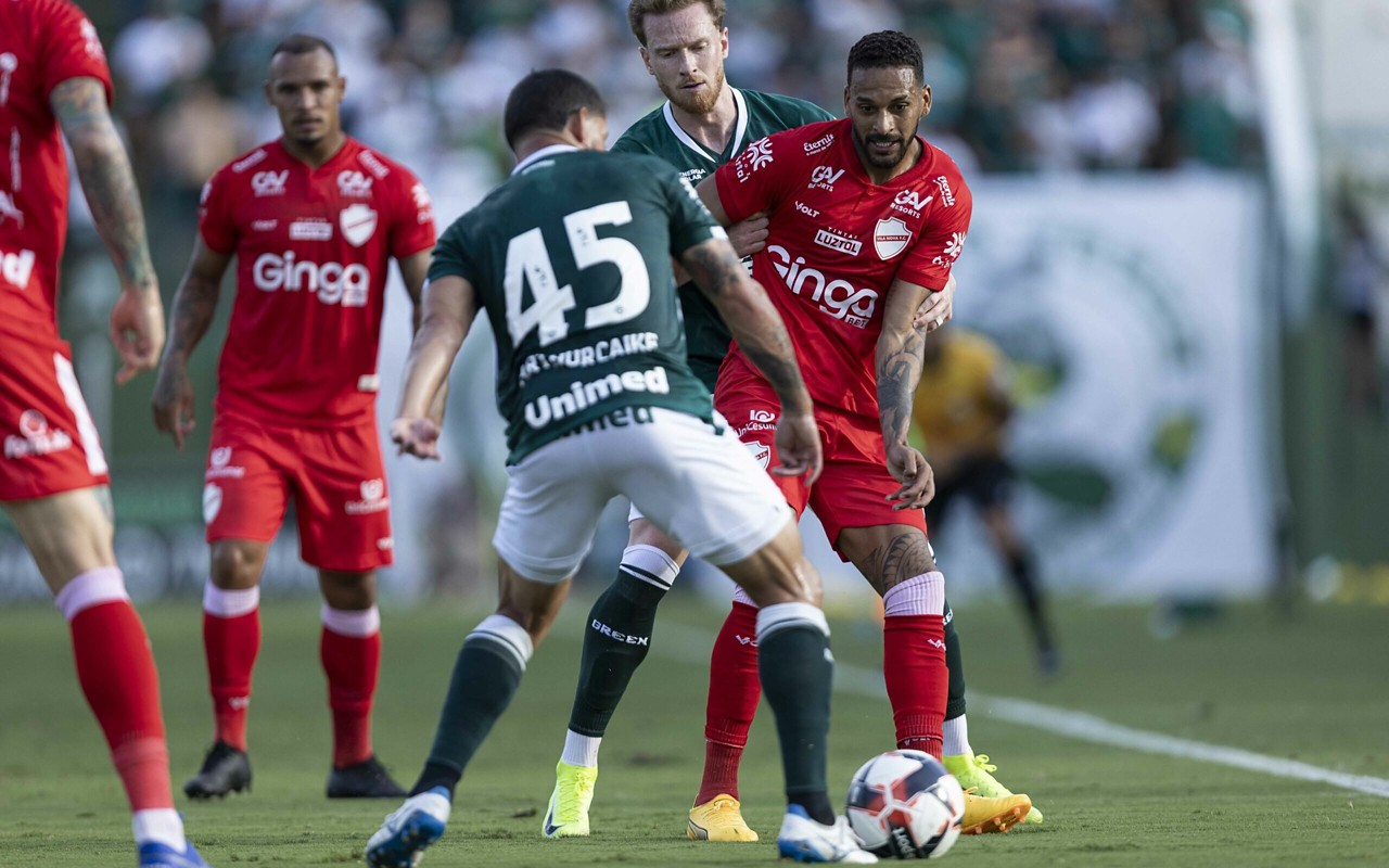 Goiás e Vila Nova fazem uma das semifinais do Campeonato Goiano