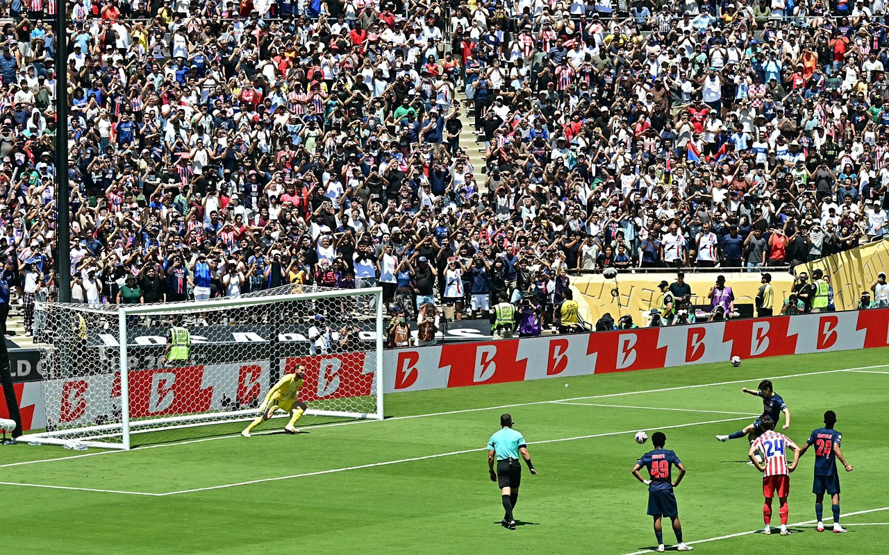 PSG 4 x 0 Atlético de Madrid foi o maior púbico da estreia do Mundial, com pouco mais de 80 mil torcedores. (Foto: Frederic J. Brown / AFP)