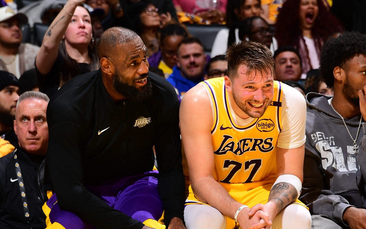 Luka Doncic fez seu primeiro jogo pelo Lakers após lesão