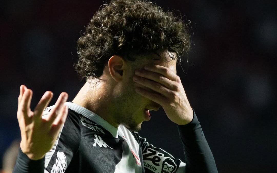 Nuno Moreira comemora gol pelo Vasco (Foto: Reprodução)