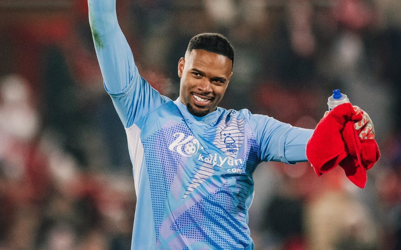 Carlos Miguel disputou apenas três jogos pelo Nottingham Forest. (Foto: Reprodução/X/@NFFC)