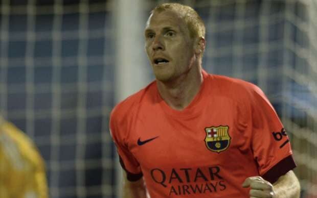 Jérémy Mathieu na época em que jogava pelo Barcelona (Foto: AFP)