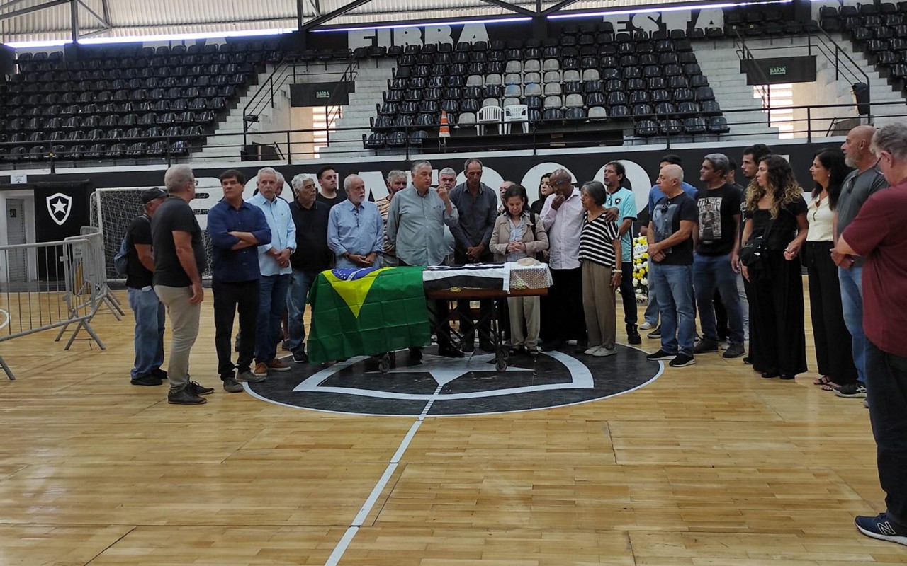 Manga foi velado em General Severiano, sede do Botafogo (Foto: Leonardo Bessa/ Lance!)