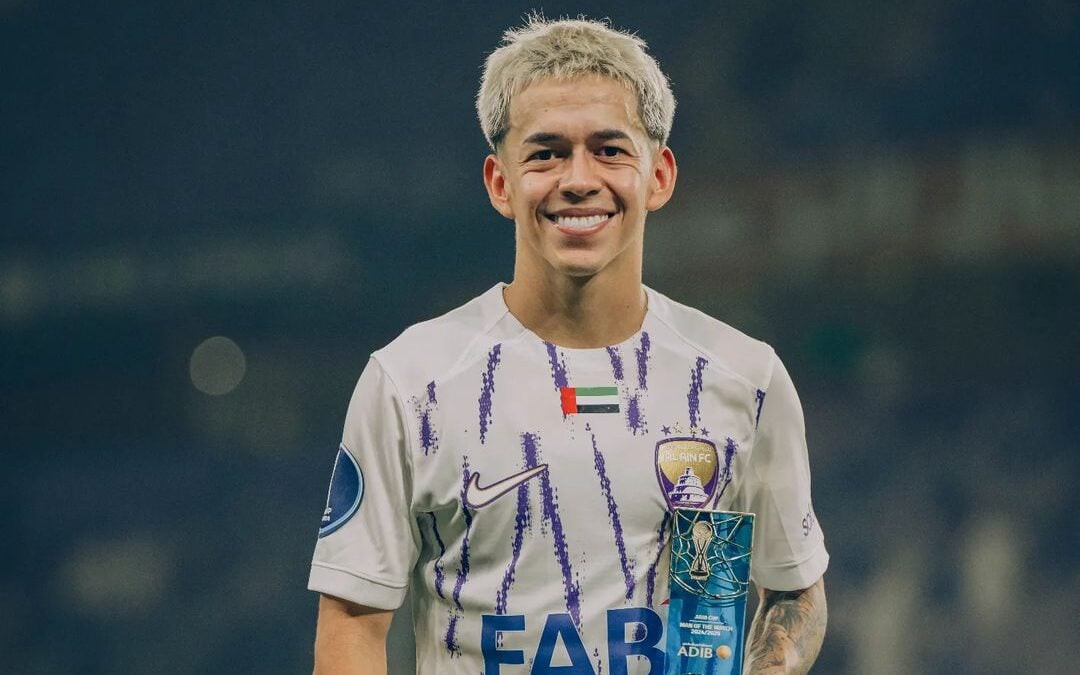 Emprestado pelo Botafogo, Segovinha foi o melhor em campo nos Emirados Árabes (Foto: Divulgação / Al Ain)