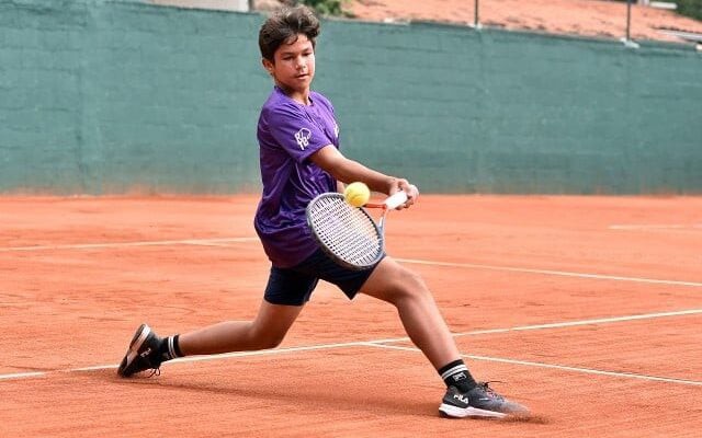 Polonês será o rival de João Fonseca na estreia de Roland Garros (Foto: Piero CRUCIATTI / AFP)